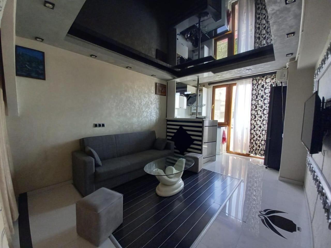 Gevorg'S Appartment Jerevan Eksteriør billede